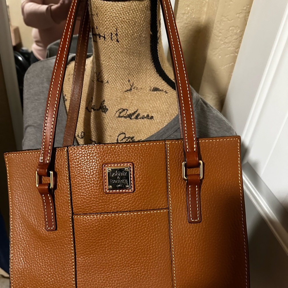 Dooney Bourke  purse light brown